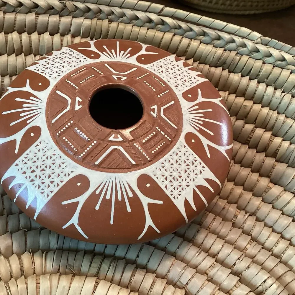 Angel Amaya | Traditional Designs | Mata Ortiz Pottery Seed Pot